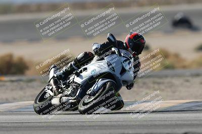 media/Nov-16-2025-Race Pace (Sun) [[8c5fa54630]]/Non Verified Riders (1st 20 Minutes)/1-Turn 14 (10am)/